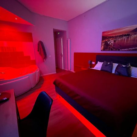 Vomero Suite And Deluxe Room B&B Napoli Luaran gambar