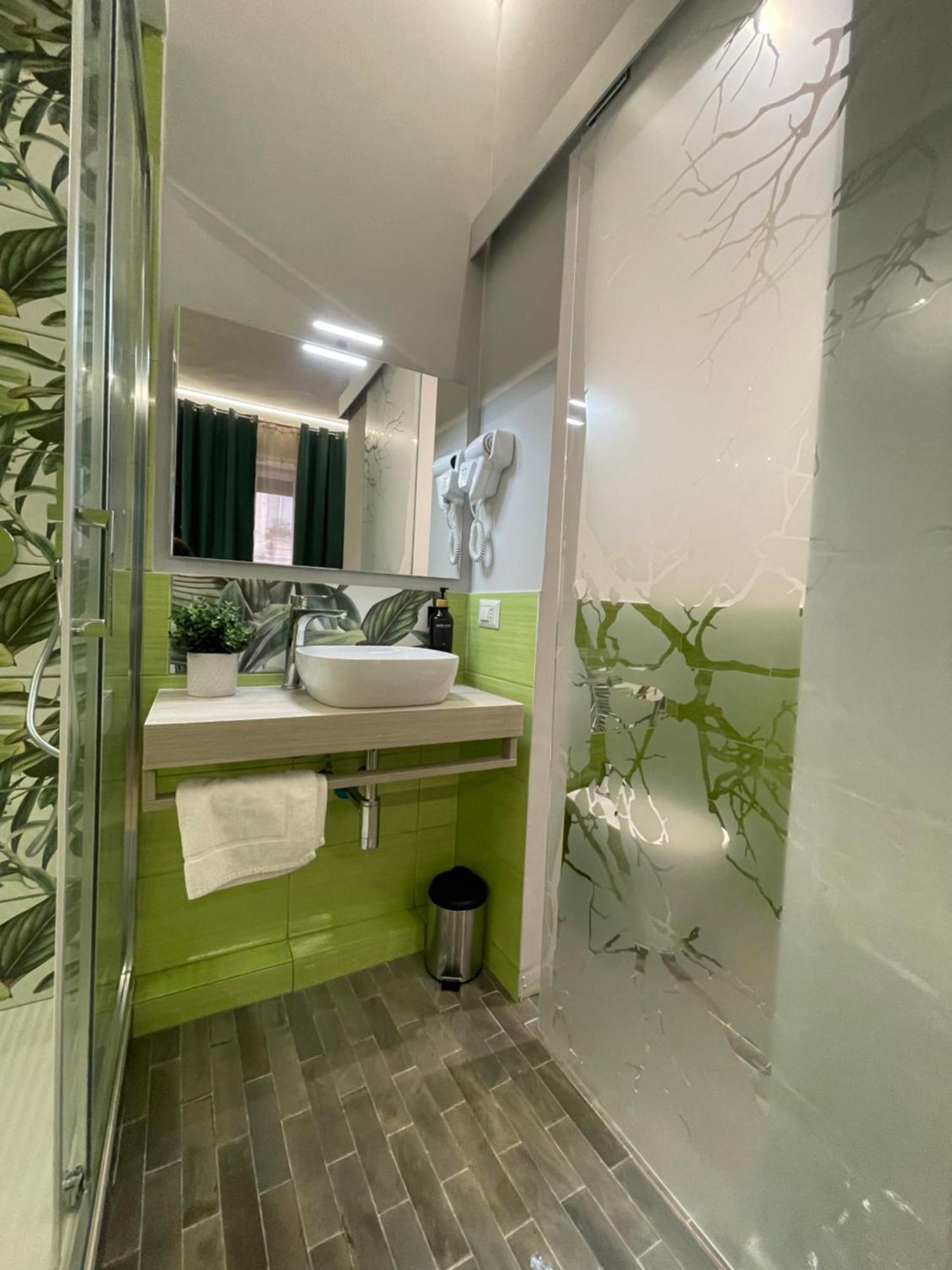 Vomero Suite And Deluxe Room B&B Napoli Luaran gambar
