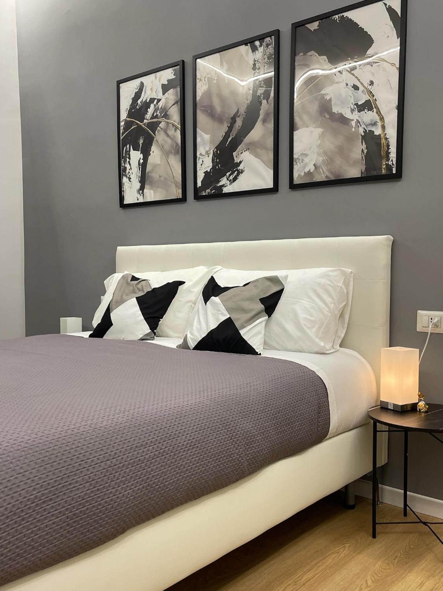 Vomero Suite And Deluxe Room B&B Napoli Luaran gambar