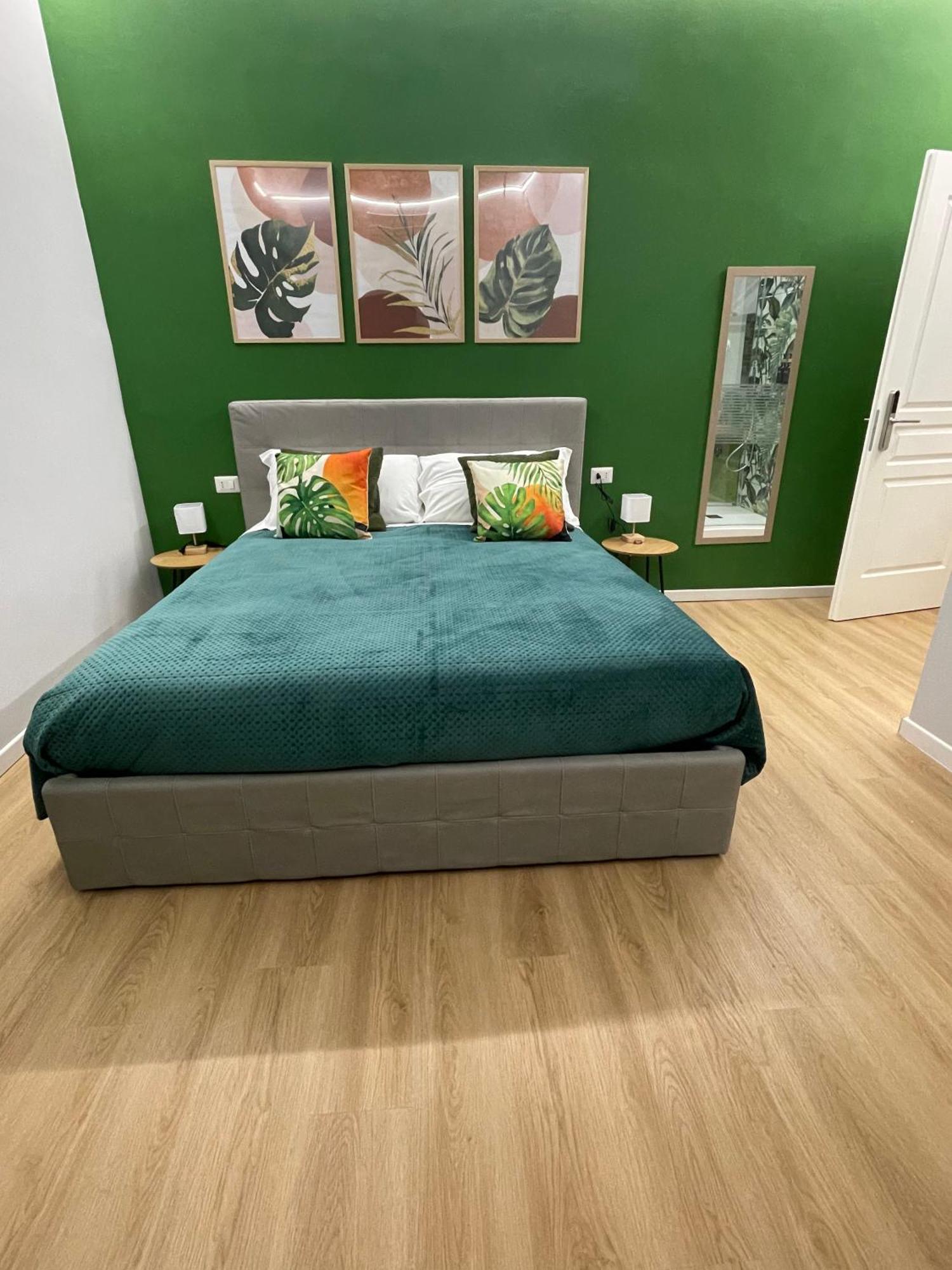Vomero Suite And Deluxe Room B&B Napoli Luaran gambar